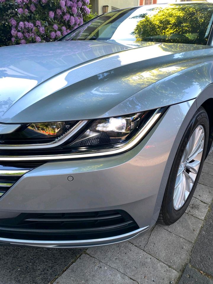 VW ARTEON 2.0 TDI DSG in Essen