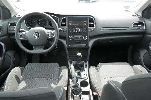 Renault Megane IV 1.2 TCe 100 Energy Life (EURO 6) in Dörpen