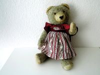 Bär Teddy „Mädchen“ uralt Plüsch hell 40cm ANTIK ~1940-1950 RARIT Niedersachsen - Lüneburg Vorschau