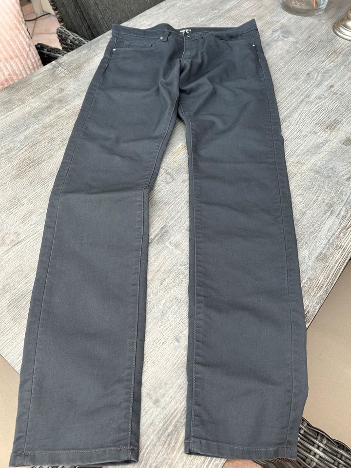 Carhartt Hose in Erkelenz