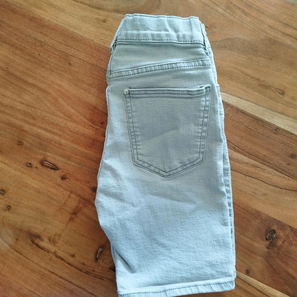 Hose, Jeans, Jungs Gr 134 in Pilsting