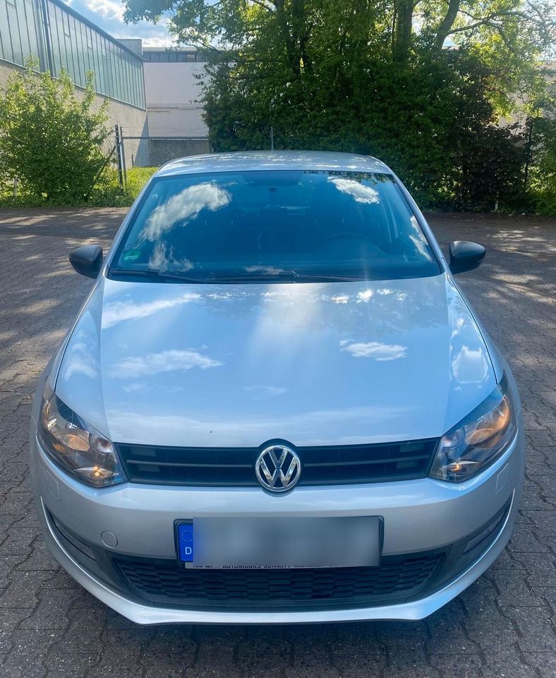 Volkswagen Polo 1.2, auf wünch Tüv neu in Frankfurt am Main