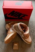 Neu WMNS Air Jordan 1 Retro Damen Sneakers Schuhe Gr. 43 Nordrhein-Westfalen - Neuss Vorschau