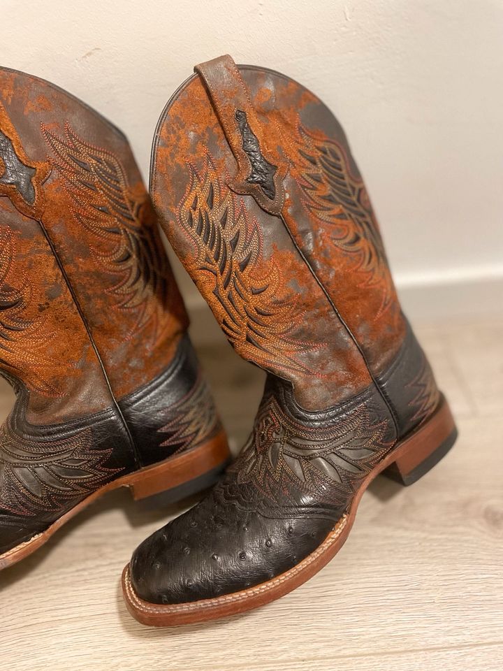 Cowboystiefel Lucchese in Werdohl