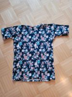 T-shirt mit Blumenmuster (selbst genäht) Niedersachsen - Schiffdorf Vorschau