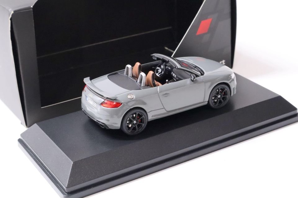 Audi TT RS Roadster  (Typ FV/8S) - 1:43 - "Audi Sport collection" in Schwelm