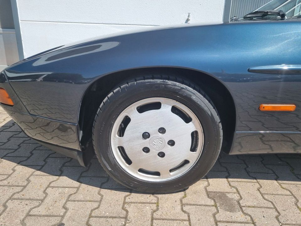 Porsche 928 S4/Schiebedach/Leder/deutscher Wagen/320PS in Heidenheim an der Brenz