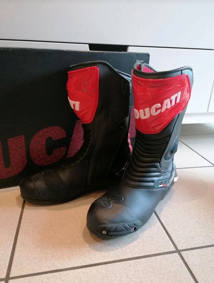 Ducati Motorrad Stiefel Sport 2 in Uelzen