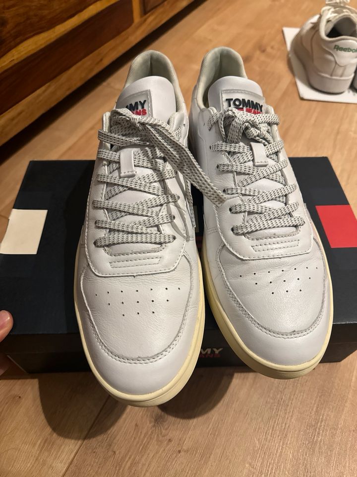 Tommy Hilfiger Jeans Sneaker 46 Top in Gernsheim 