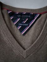 Der Pullover von Tommy Hilfiger ist aus Pima-Baumwolle und Kaschm München - Ludwigsvorstadt-Isarvorstadt Vorschau