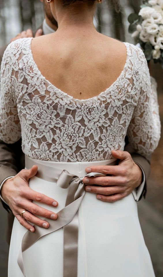 Brautkleid Umstand handmade 2 Teiler cremeweiß in Greven