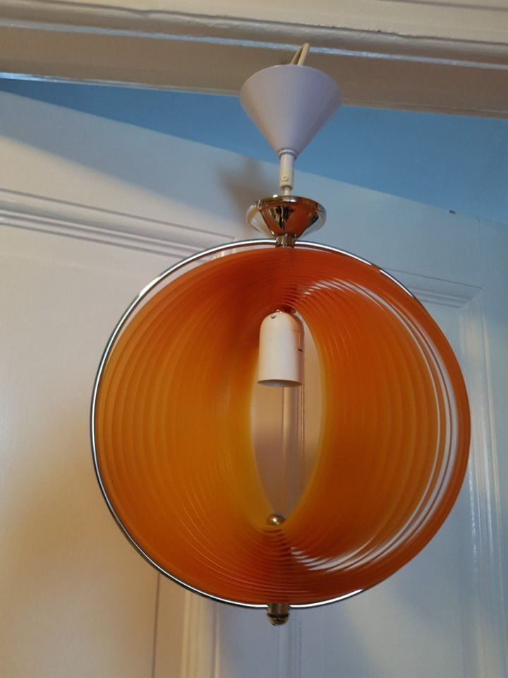 Moon Lampe 80s Verner Panton Stil Ceilinglampe,Orange Vintage in Berlin