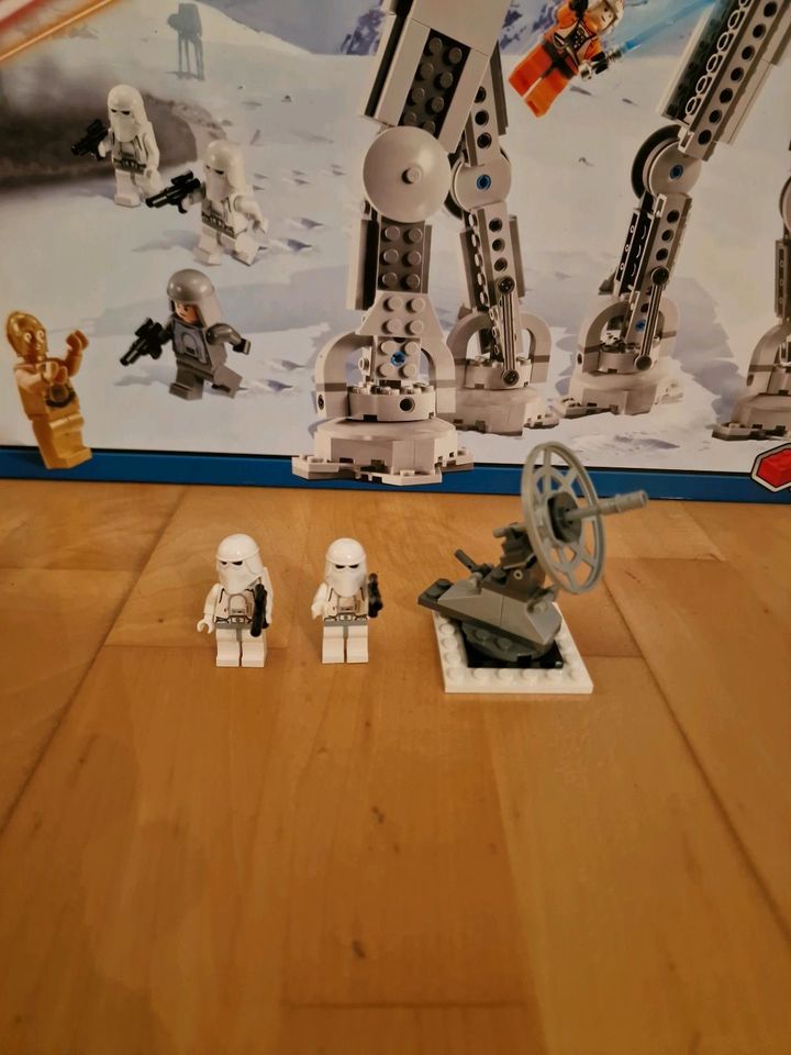 Lego Star Wars 8129 Limited Edition  I Vollständig in Döhlau