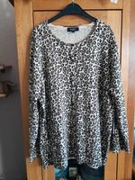 Adler Leoprint Strickjacke gr xl Nordrhein-Westfalen - Moers Vorschau