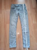 Stretch-Jeans Größe 176, Slim von C und A, hellgrau Nordrhein-Westfalen - Leverkusen Vorschau