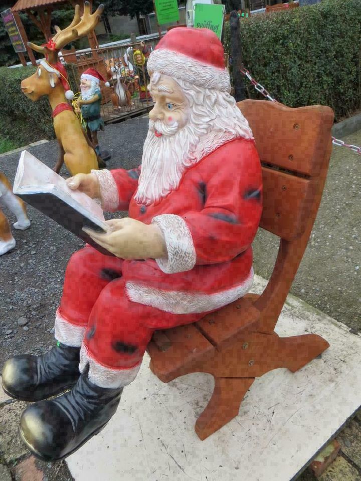 Weihnachtsmann mit Buch Neu Polyresin und Kautschuk inkl. Versand in Wimmelburg