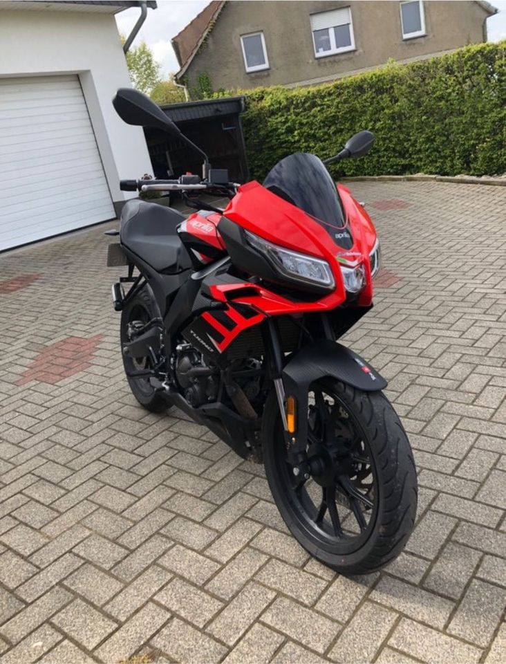 Aprilia Tuono 125ccm / nur 9400km gelaufen in Melle