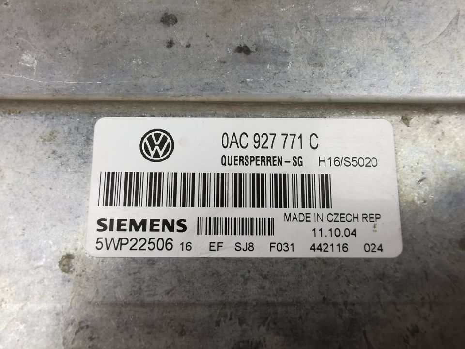 VW Touareg 7L Quersperren Steuergerät Differential 0AC927771C in Bad Doberan