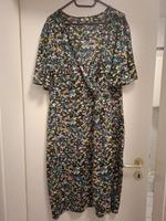 WE Fashion Wickelkleid Gr. 44 Blumenmuster bunt Hessen - Riedstadt Vorschau