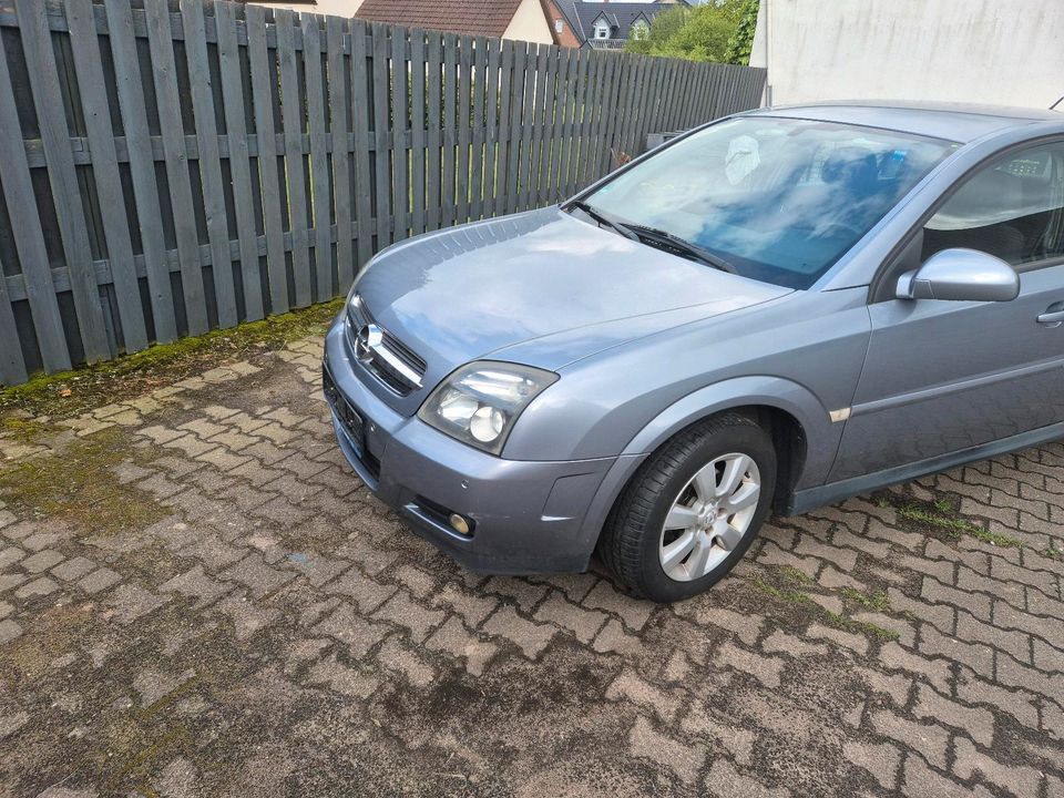 Opel Vectra C 1,8 (122 ps)TÜV 4/25 in Bielefeld