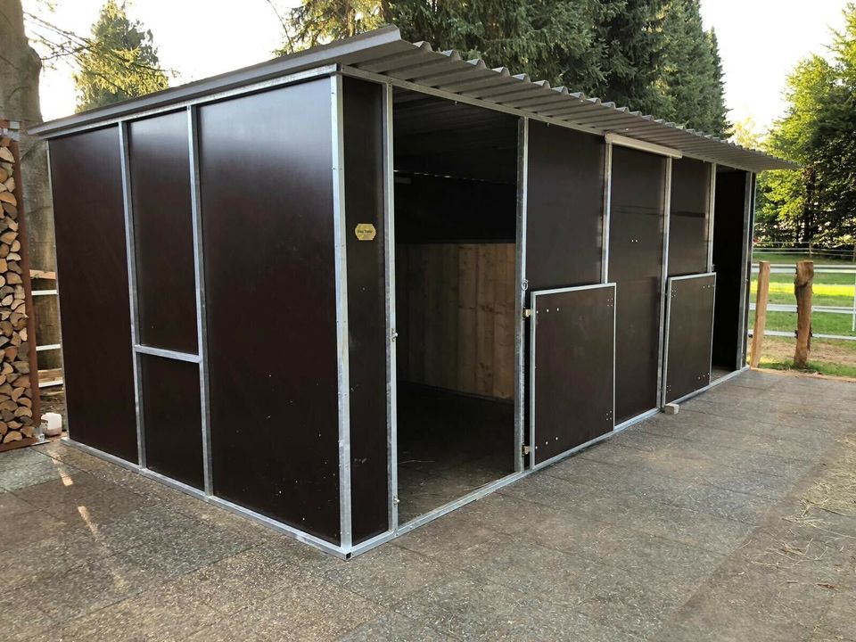 Fahrbare mobile Weidehütte Weideunterstand Pferdebox 3,5x7m in Beesten