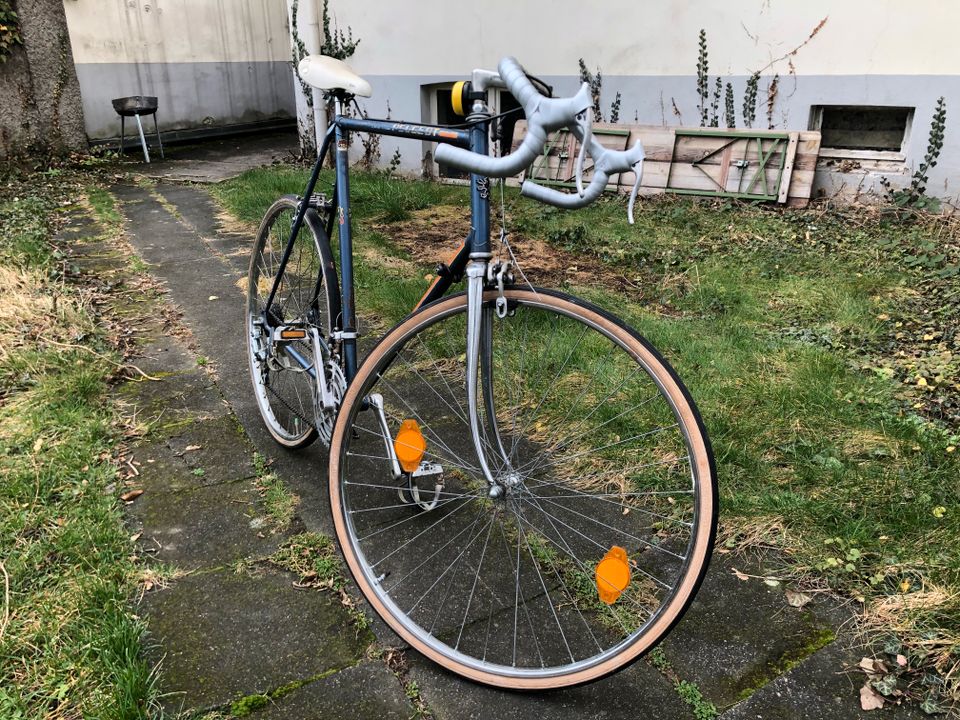 Gebrauchtes Vintage Rennrad mit Peugeot Rahmen in Bonn