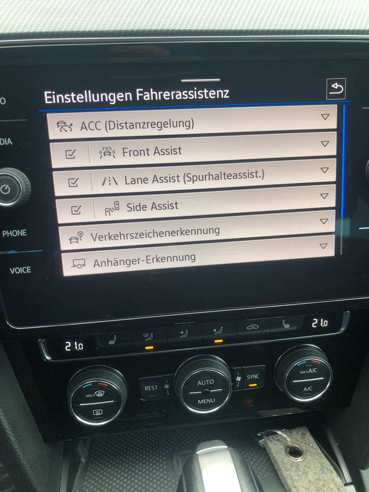 VW Passat B8 2.0 TDI  2 x R Line in Rosenheim