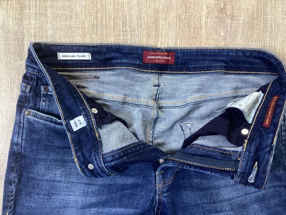 Jack & Jones Jeans W30 L32 Regular Clark in Grevenbroich