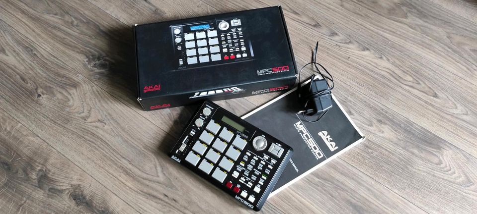 AKAI MPC 500 mit Ovp. in Saarbrücken