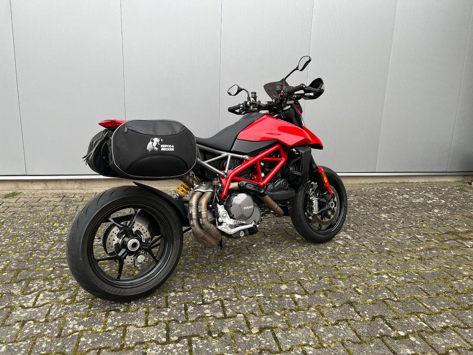 Ducati Hypermotard 950 - Touring Umbau in Wilburgstetten