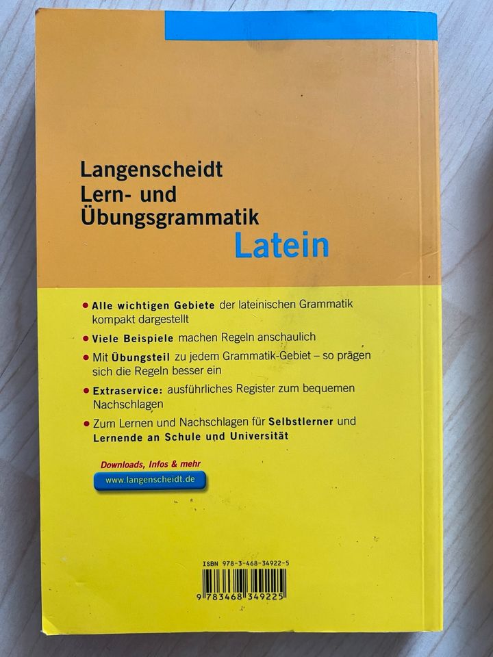 2x Langenscheidt Latein Grundwortschatz Lern- und Übungsgrammatik in Frankfurt am Main