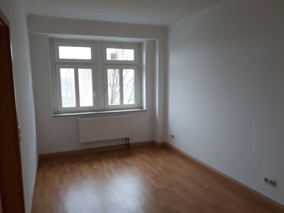 W2050 - 2RW mit Balkon und Stellplatzmöglichkeit in Riesa