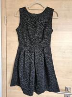 Kleid Größe M 38 Blumen Print Schwarz Niedersachsen - Elsfleth Vorschau