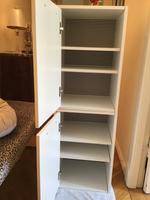 Zwei Ikea Schränke, matt weiss mit Griffleiste Berlin - Charlottenburg Vorschau