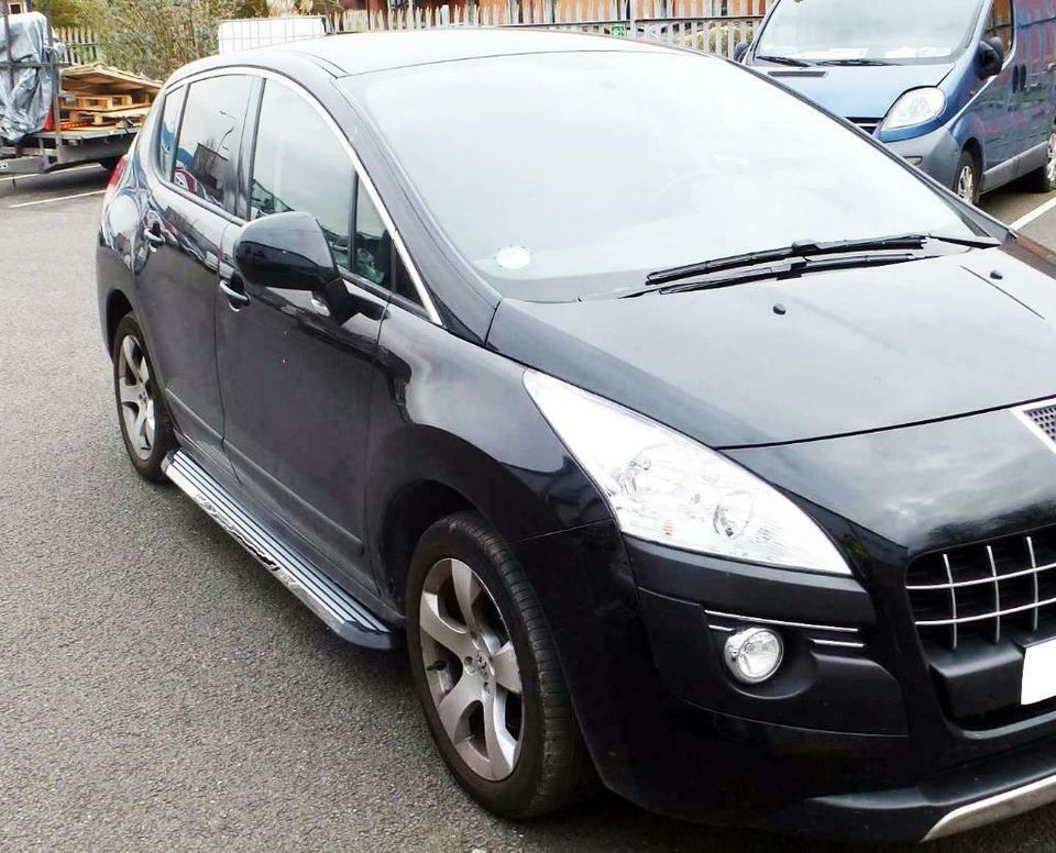 Peugeot 3008 Bj. 09-16 Trittbretter "Stingray" in München