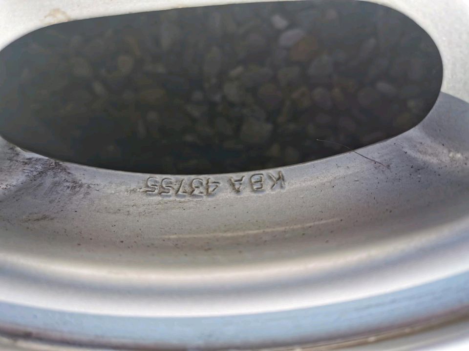 Mercedes  Alufelgen mit Reifen 205 65 R15 in Kropp