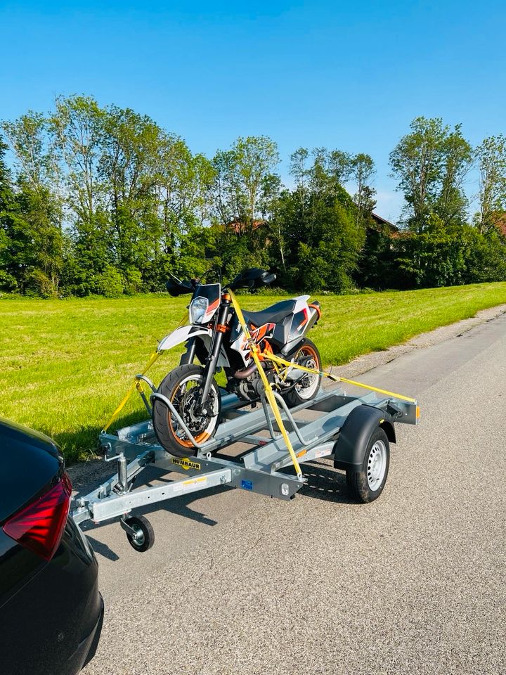 Motorradanhänger mieten für den Urlaub 2024 in Kempten