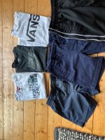 Paket Vans, Nike, The North Face, QuickSilver Größe 128  - 140 Niedersachsen - Wunstorf Vorschau