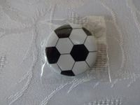 Fußball-Anstecknadel Durchmesser 3,5 cm NEU und OVP Rheinland-Pfalz - Gunderath Vorschau