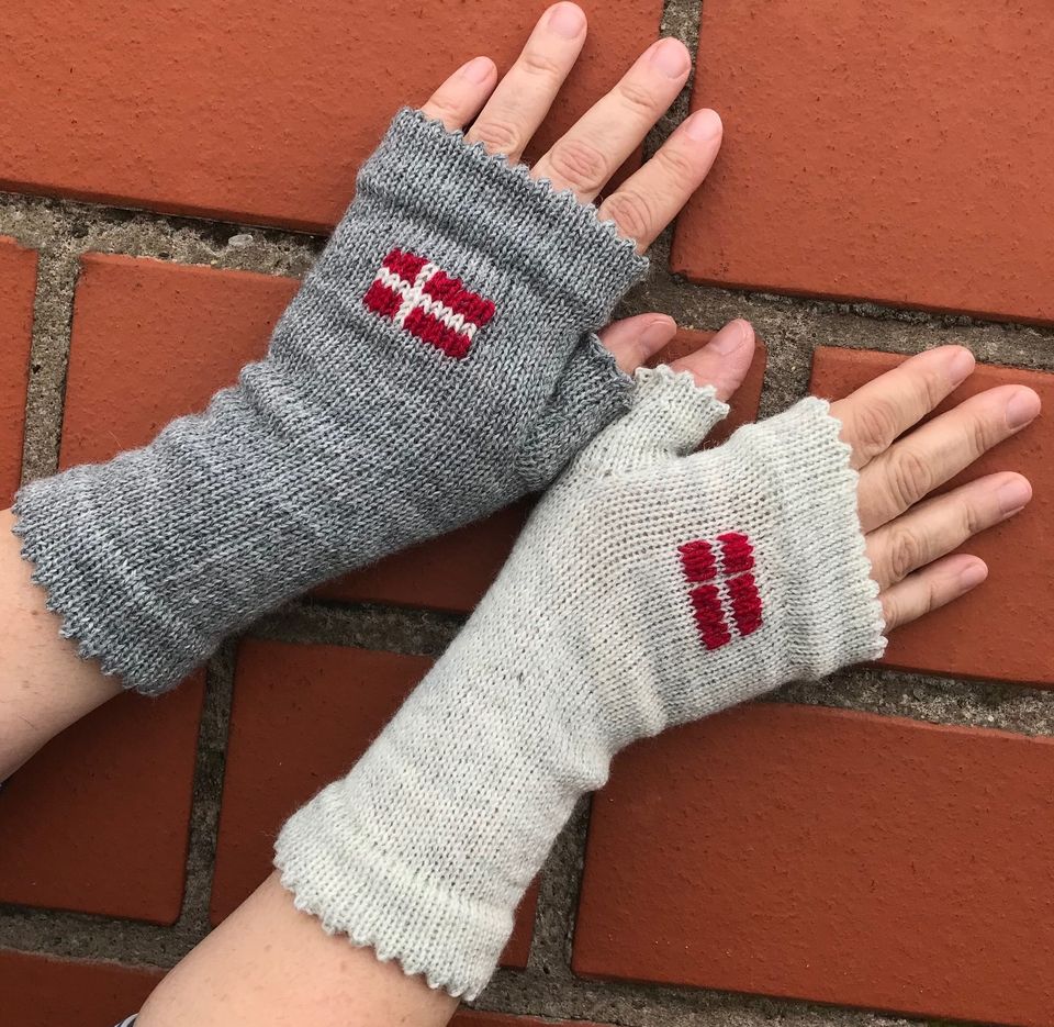 Handstulpen mit Dänemark-Flagge, Handarbeit, neu, Hygge in Bad Pyrmont