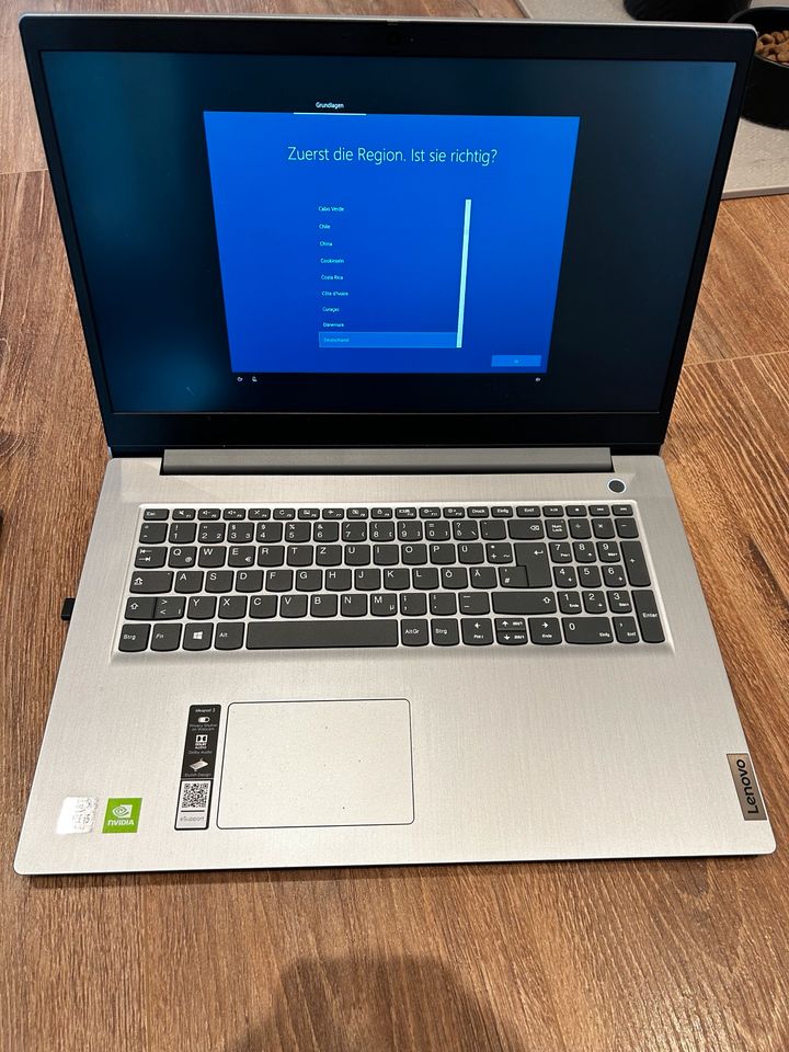 Lenovo IdeaPed 3 17 IMLO5 in Meschede