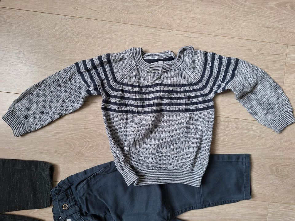 Kleiderpaket Gr. 86, Jeans, Jogginghose, Pullover, Thermojeans in Gera