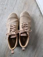 Nike Sneaker Turnschuhe 42 Damen Nordrhein-Westfalen - Brilon Vorschau