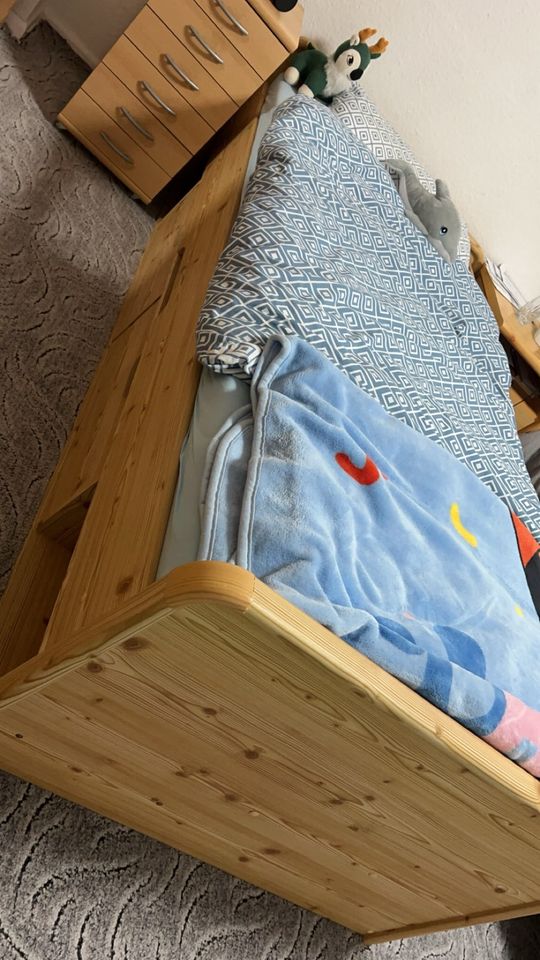 Bett Schlafzimmer in Lübeck