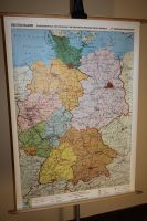 Schulkarte „BRD - DDR politisch“ vintage Rollkarte Schultafel map Berlin - Pankow Vorschau