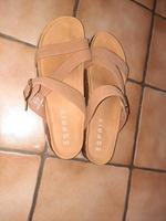 Esprit Pantoletten Gr.42,Neu! Hessen - Oberursel (Taunus) Vorschau