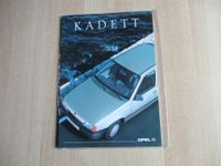 Autokatalog vom Opel Kadett Modelljahr 1991 Hessen - Immenhausen Vorschau