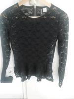 H&M Spitzen Rüschen Top in Schwarz Gr. 38 / M NEU & Ungetragen Hessen - Lich Vorschau