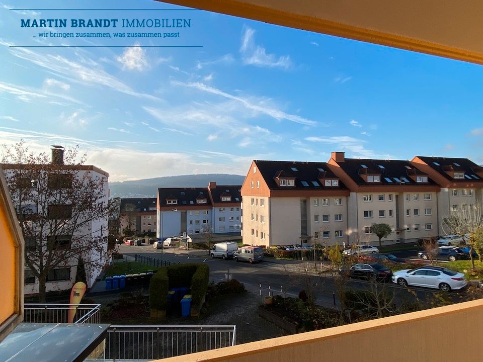 Sonniges 1 Zimmer Appartement mit Einbauküche und Balkon mit traumhaften Blick auf Niedernhausen !!! in Niedernhausen