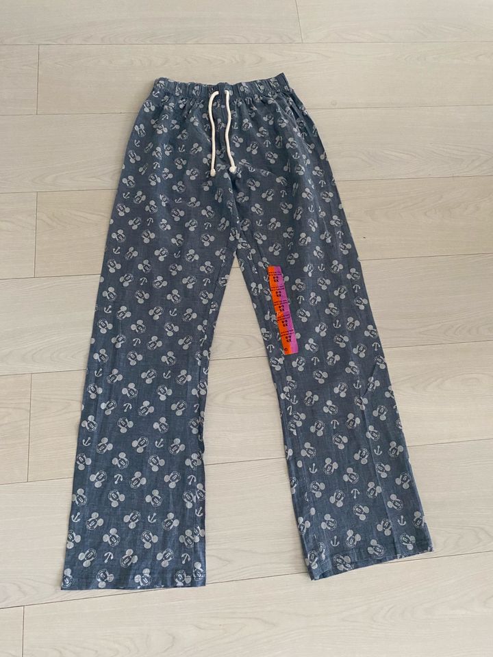 NEU Primark Schlaf- Homehose Disney Mickey Maus Gr. XS in Troisdorf